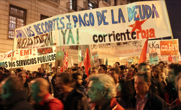 viajoscopio.com - Manifestación social en la Puerta del Sol, Madrid, España.