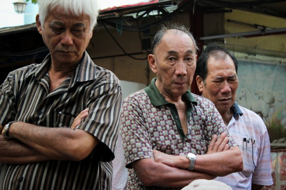 viajoscopio.com - SINGAPUR - Una comisión de jubilados singapurenses juega a las damas -232